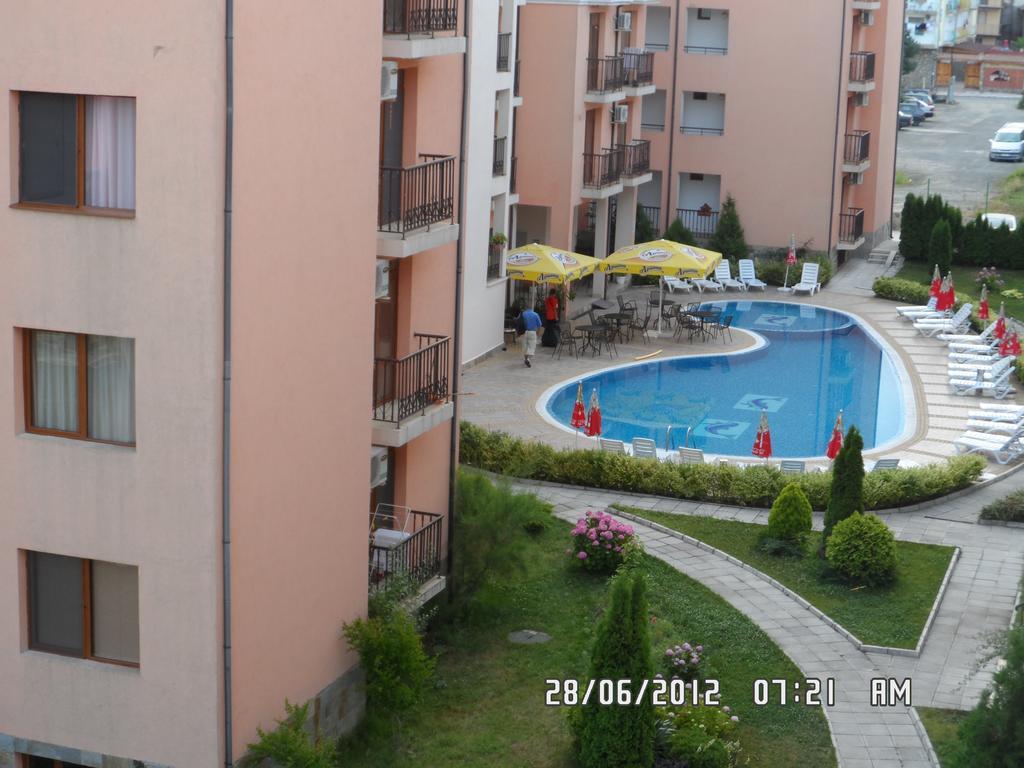 Gardenia Apartments Primorsko Exteriör bild