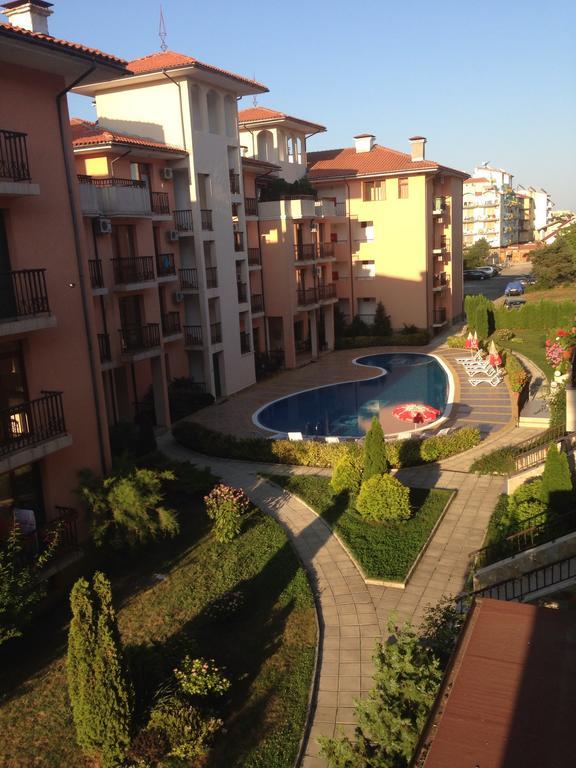 Gardenia Apartments Primorsko Exteriör bild