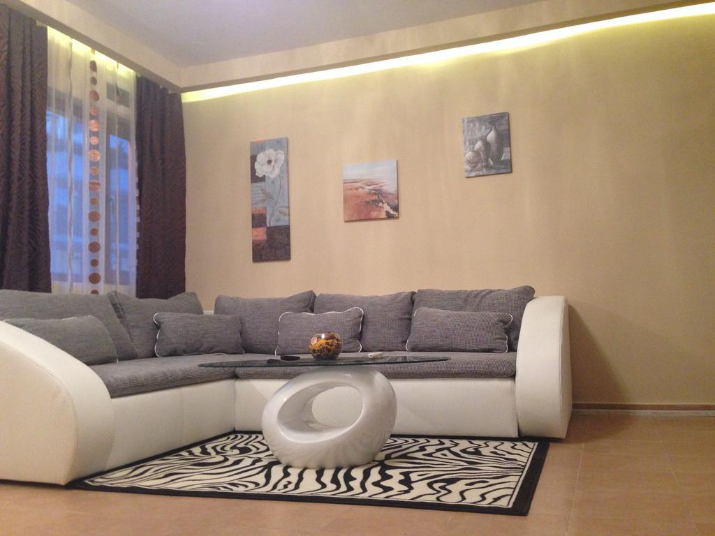 Gardenia Apartments Primorsko Rum bild